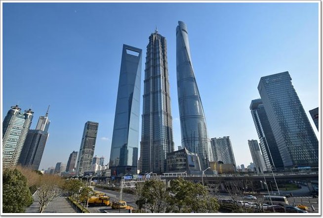 上海环球金融中心,金茂大厦与上海中心大厦(2016年)     :baycrest