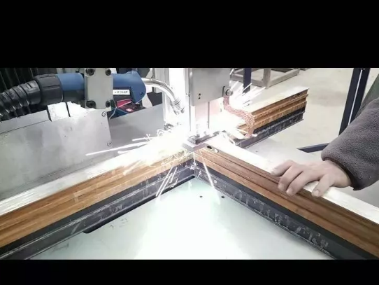 �����޷캸���Ŵ�-������